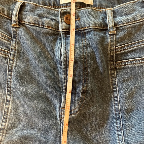 Reformation flattering front seam pocketless stretch skinny jeans - medium wash - Picture 5 of 8